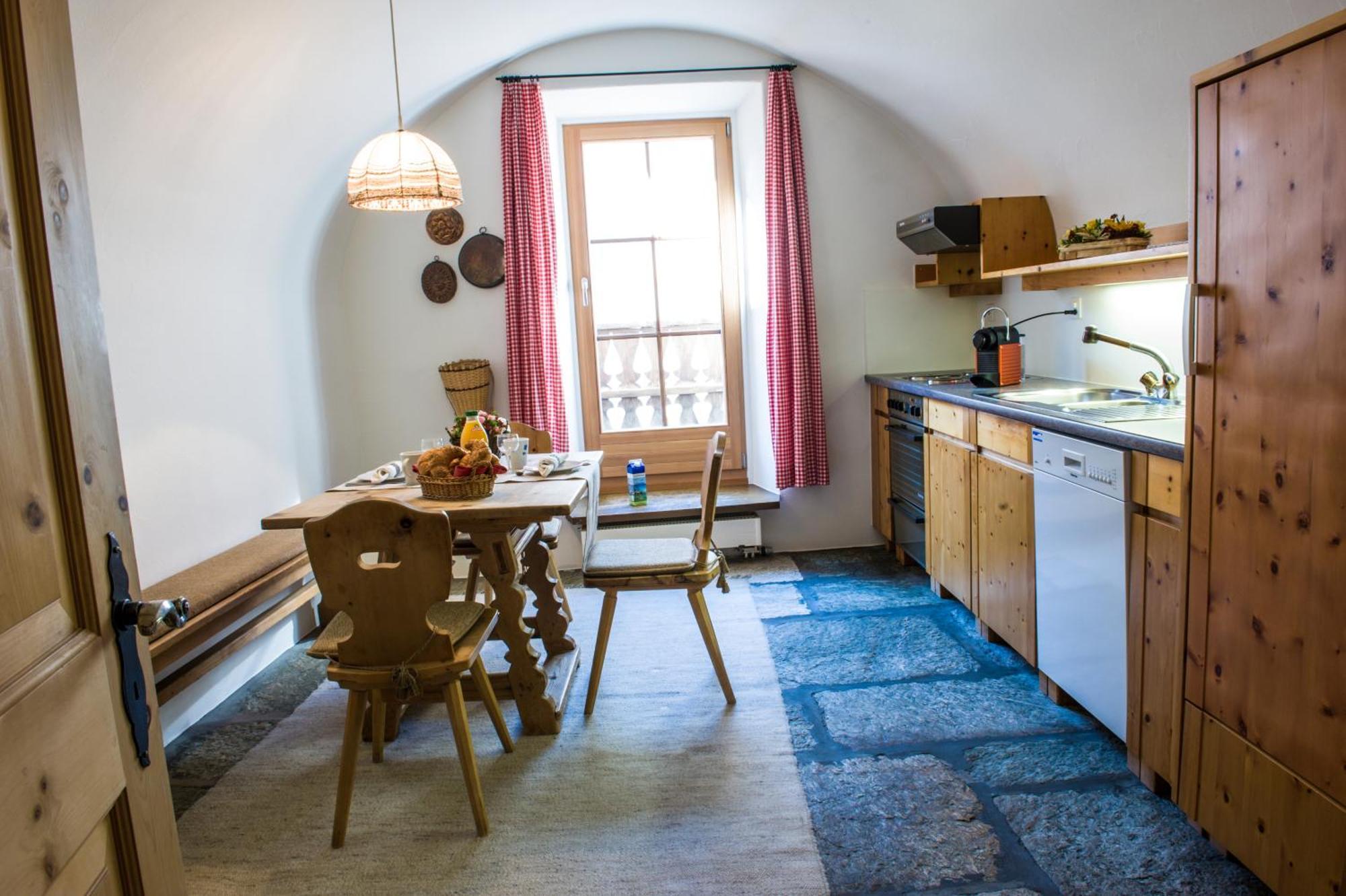 Chesa Michel Apartman Bever Szoba fotó