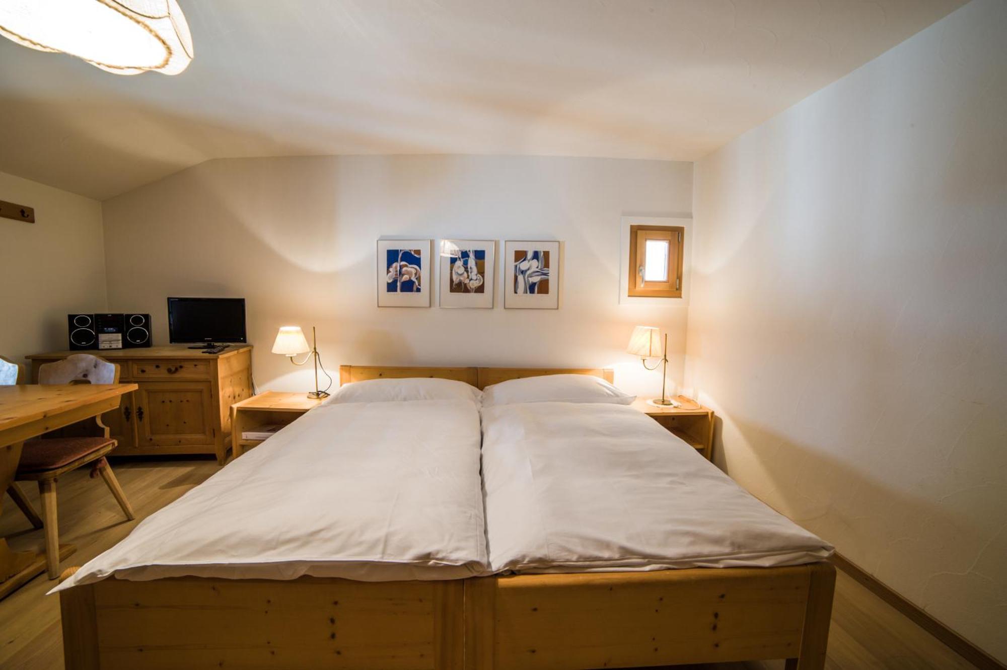 Chesa Michel Apartman Bever Kültér fotó